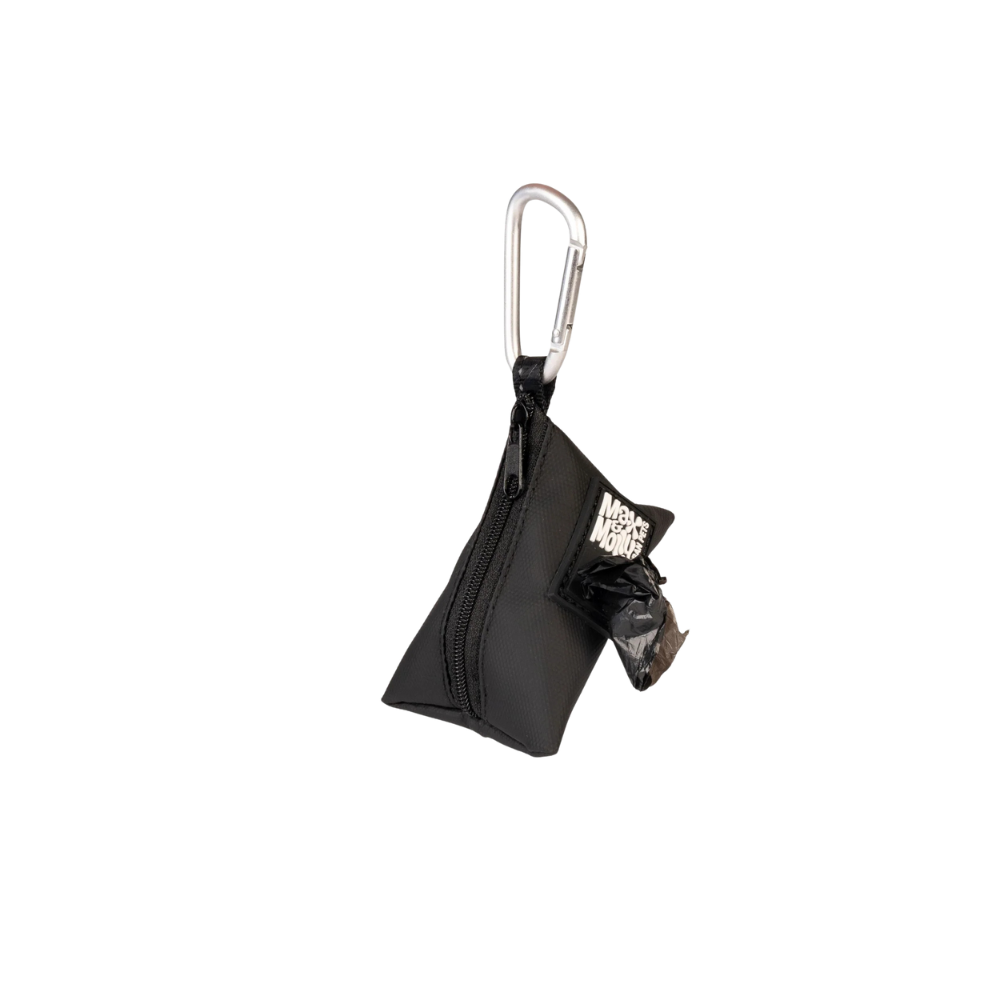 Distributeur de sac à déjection pour chien de la marque Max & Molly, gamme Matrix 2.0 couleur Noir