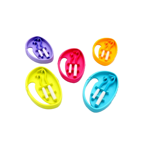 Pince à tiques et boite de transport