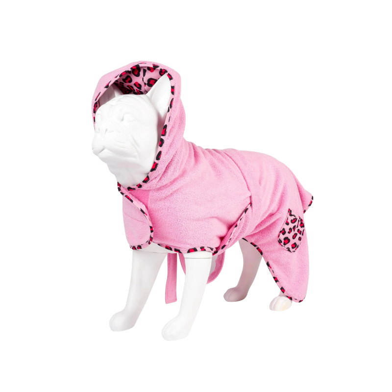 Peignoir pour chien leopard rose marque max et molly porté, vue avant